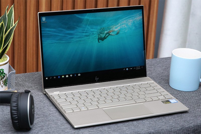 Ngắt kết nối các thiết bị ngoại vi khỏi laptop HP khi máy gặp sự cố