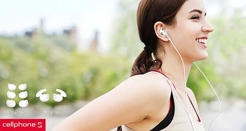 Người dùng trải nghiệm tai nghe không dây Samsung chất lượng cao