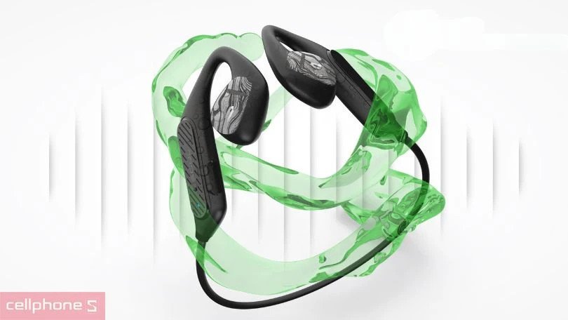 Người dùng trải nghiệm tai nghe open ear khi tập luyện thể thao