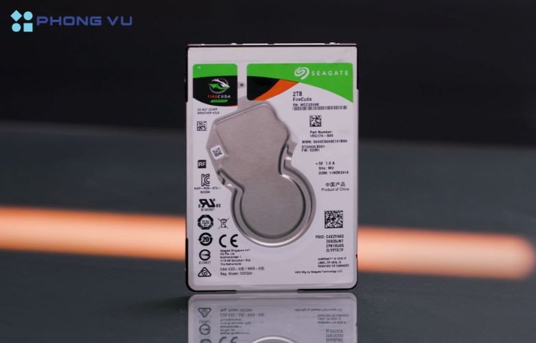 Ổ đĩa rời SSHD cho laptop kết hợp dung lượng và tốc độ