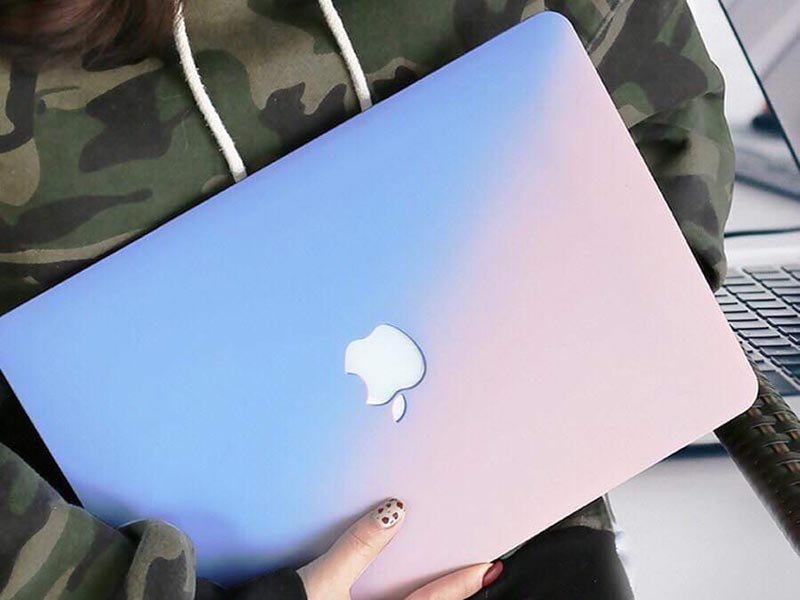 Ốp lưng trong suốt bảo vệ và làm đẹp laptop