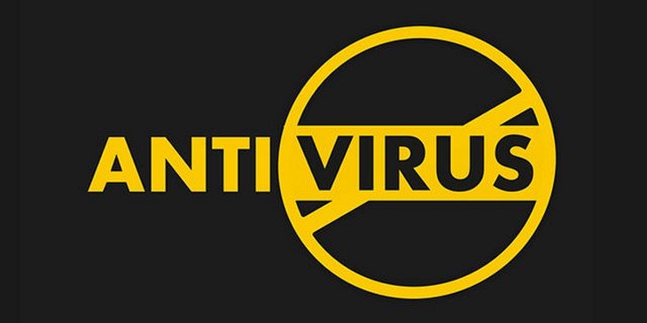 Phần mềm diệt virus đang quét để bảo vệ laptop