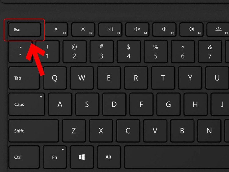 Phím Esc giúp thoát khỏi màn hình chính laptop trong một số ứng dụng