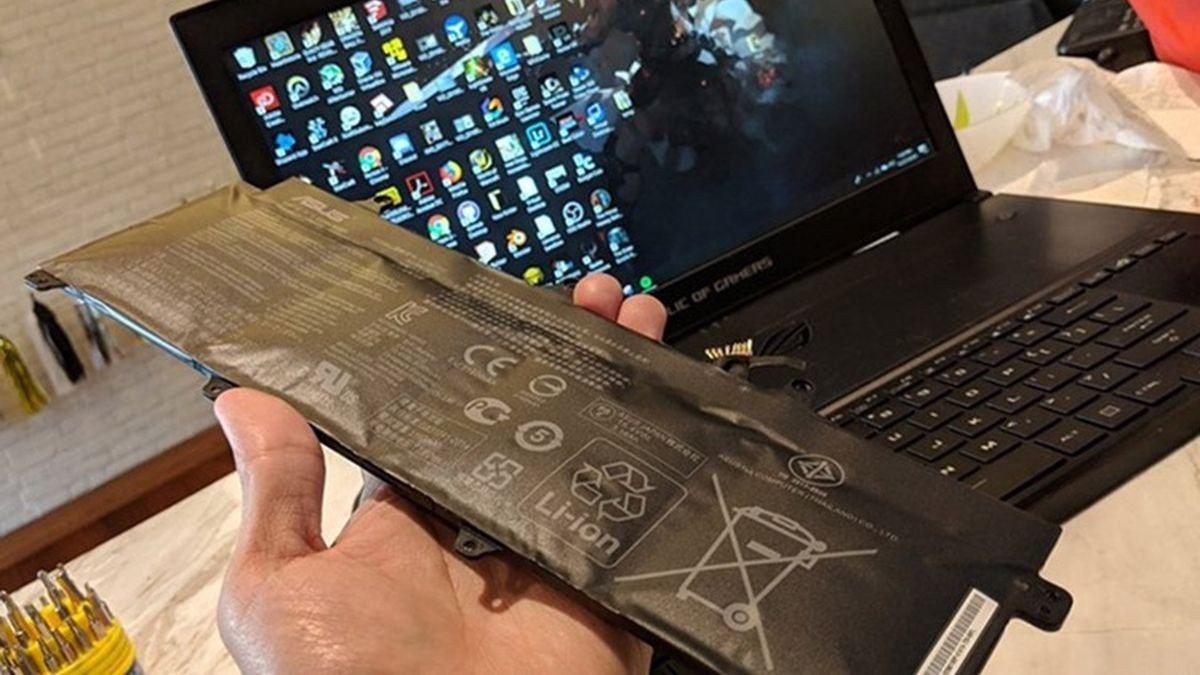 Pin laptop Dell bị chai, hỏng khiến máy không khởi động
