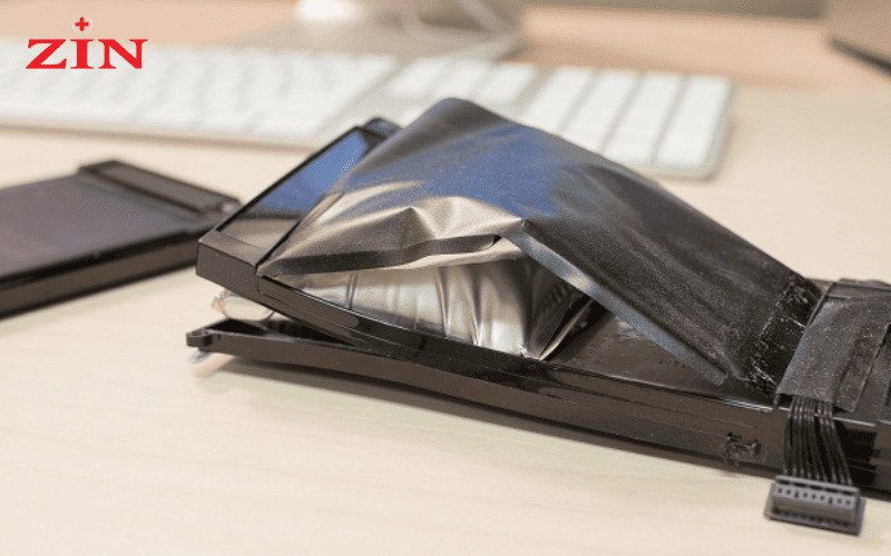 Pin laptop MSI GF63 bị phồng, dấu hiệu cần thay pin khẩn cấp