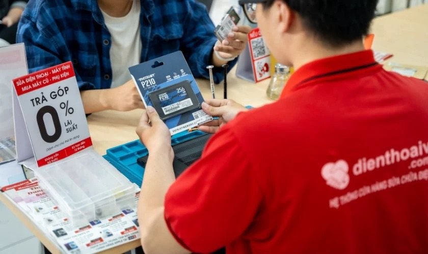 Quy trình thay mainboard chuyên nghiệp