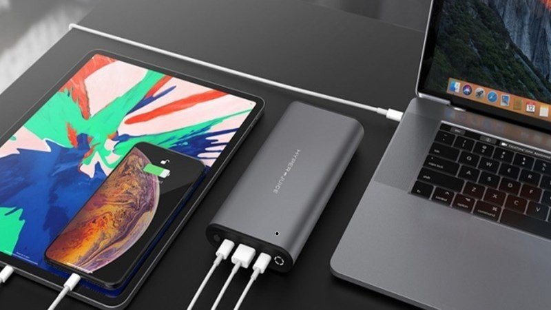 Sạc dự phòng dung lượng cao có thể sạc pin khẩn cấp cho laptop