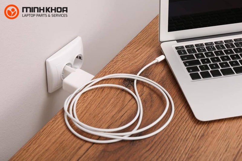Sạc pin laptop HP đúng cách giúp bảo vệ thiết bị và dữ liệu