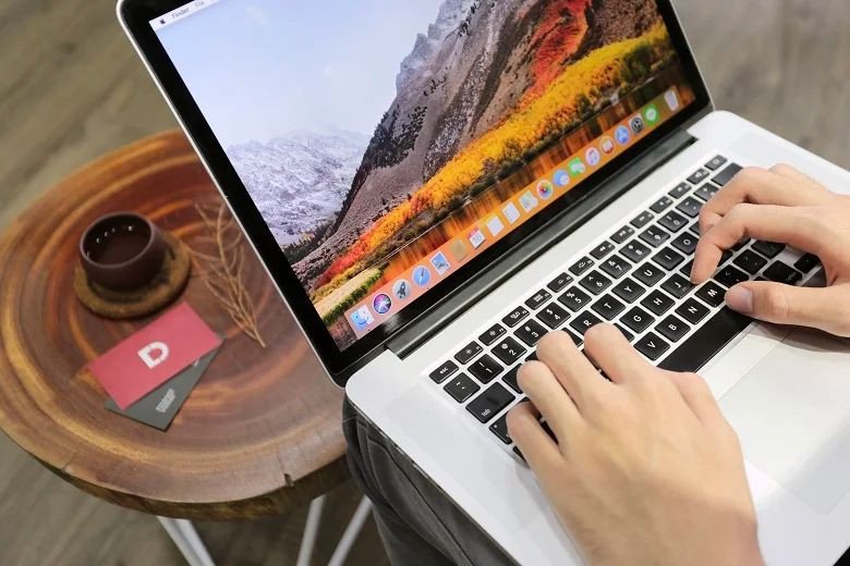 Sinh viên lập trình và CNTT nên mua MacBook để phát triển ứng dụng iOS và tối ưu công việc