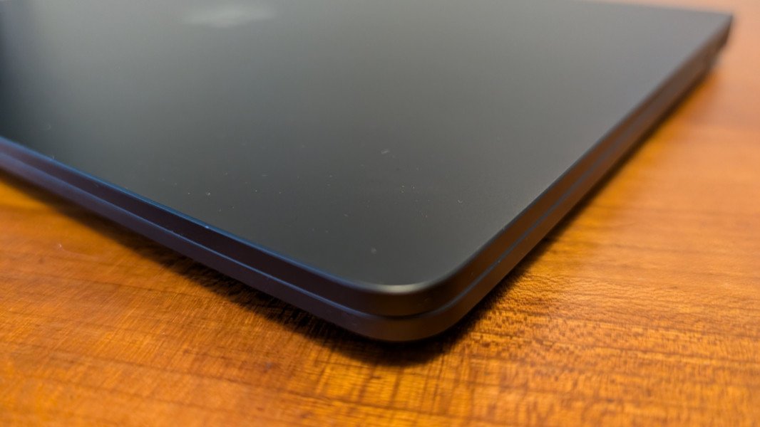 Trải Nghiệm Hoàn Hảo Cùng **Surface Laptop 7 15-inch**: Đánh Bại Mọi Kỳ Vọng