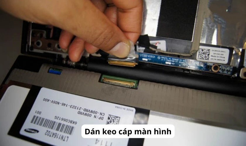 Sử dụng keo chuyên dụng để dán