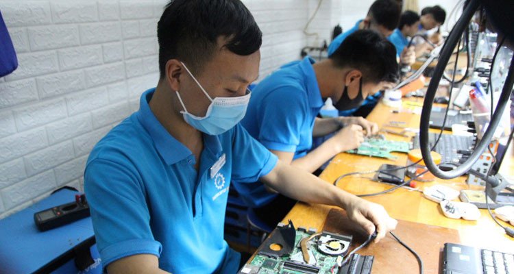 Sửa laptop chuyên sâu tại tầng 3