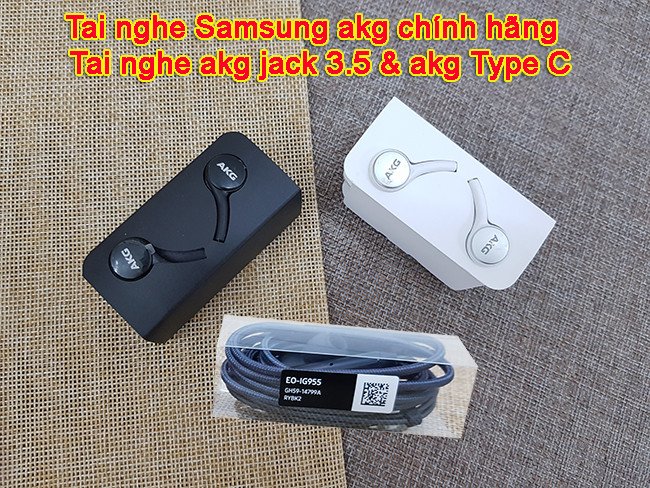 Tai nghe AKG Samsung chính hãng trên nền xanh