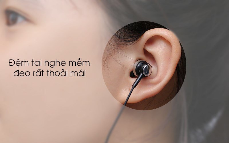 Tai nghe có dây Awei Q26Hi màu đen với cụm điều khiển tích hợp