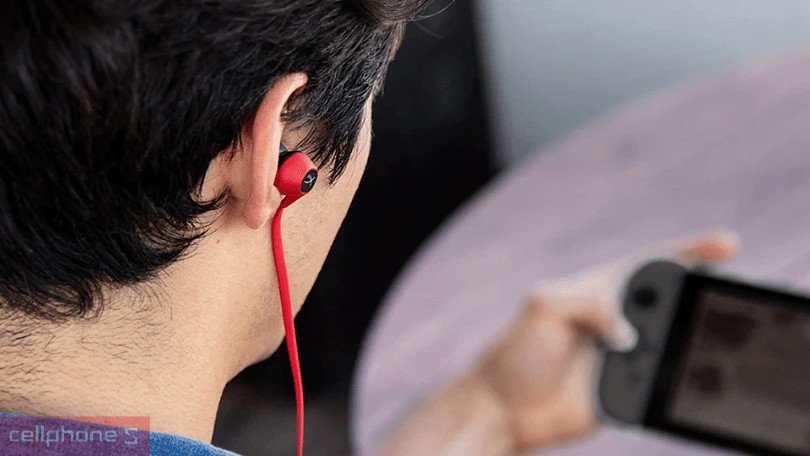 Tai nghe HyperX Cloud 2 với đệm tai mút hoạt tính