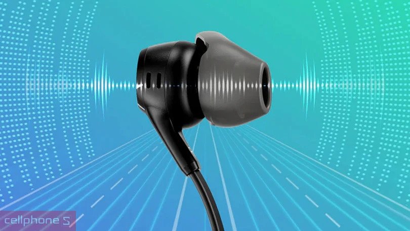 Tai nghe HyperX Cloud Earbuds cùng hộp đựng bảo vệ và các bộ nút tai silicon đa kích cỡ.