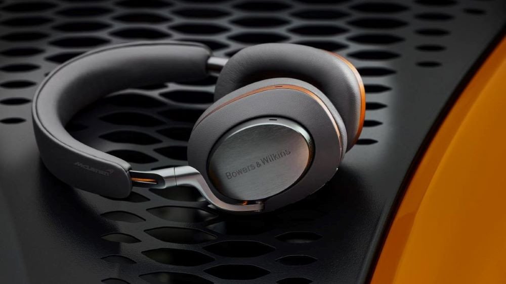 Tai nghe không dây Bowers &amp; Wilkins PX8 cao cấp, mang lại trải nghiệm âm thanh đỉnh cao và sự thoải mái