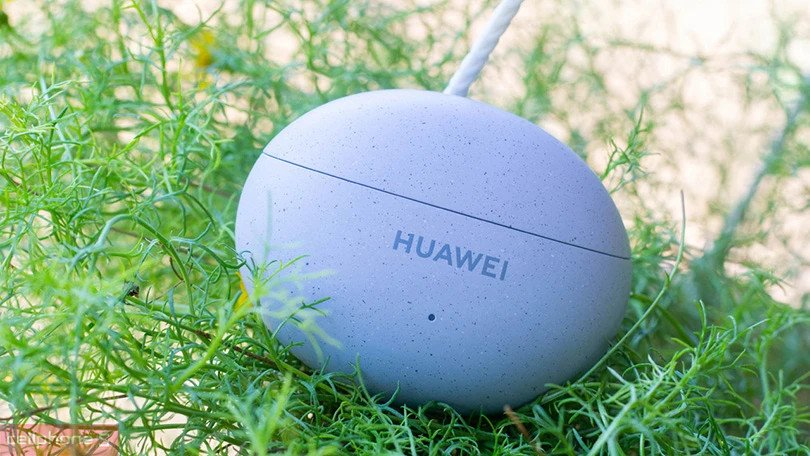 Tai nghe không dây Huawei Freebuds 5i hỗ trợ chụp ảnh selfie từ xa