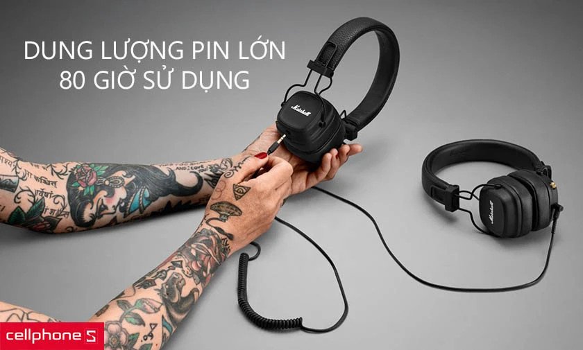 Tai nghe Marshall Major 4 đang sạc không dây, biểu tượng pin đầy đủ