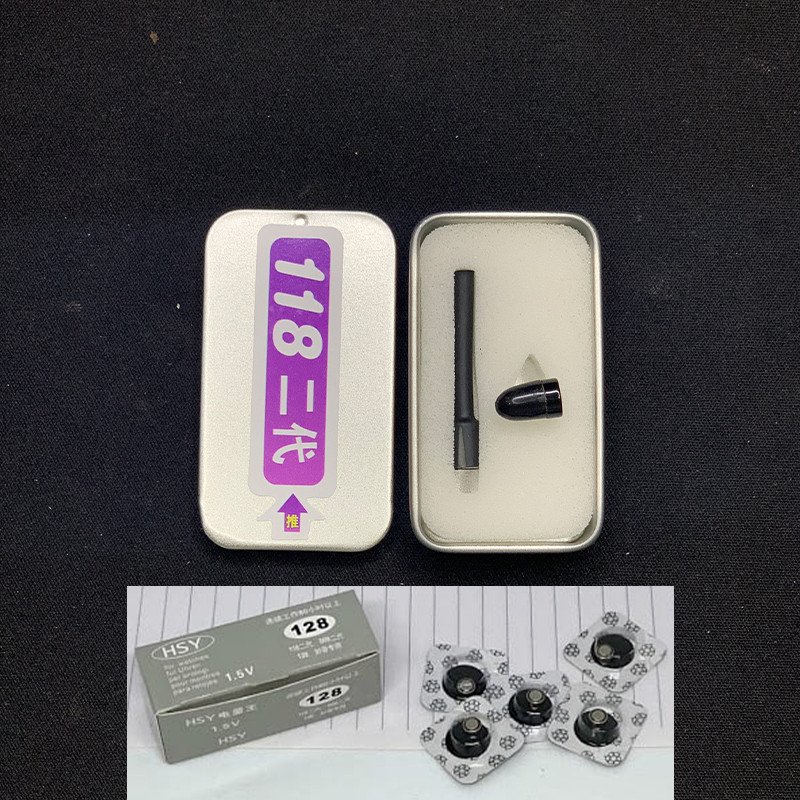 Tai nghe siêu nhỏ hạt đậu và viên pin chuyên dụng, thể hiện kích thước cực kỳ nhỏ gọn của thiết bị nghe không dây mini.