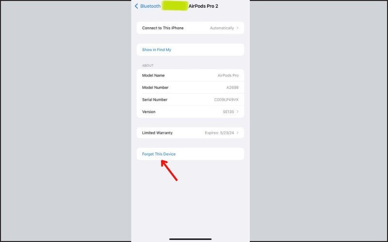 Thao tác "Quên thiết bị này" để hủy kết nối tai nghe Bluetooth với iPhone.