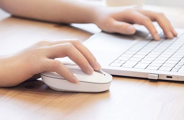Thao tác sao chép và dán file bằng chuột trên máy tính xách tay