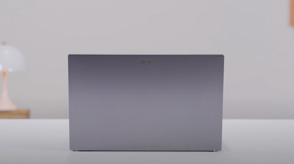 Thiết kế hiện đại và tinh tế của laptop Acer Aspire 5 A515-58GM-59LJ