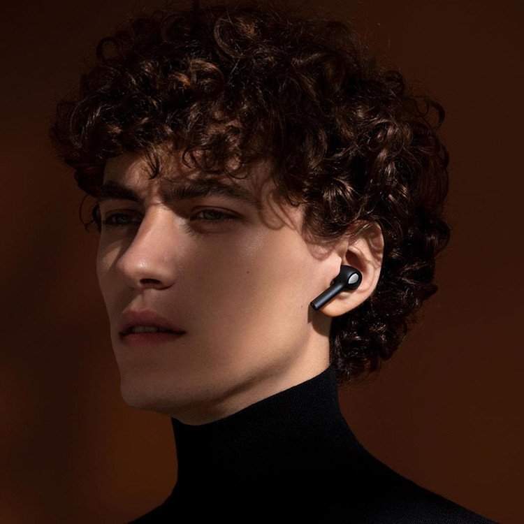Thiết kế in-ear sang trọng của tai nghe Xiaomi Air 2 Pro màu đen