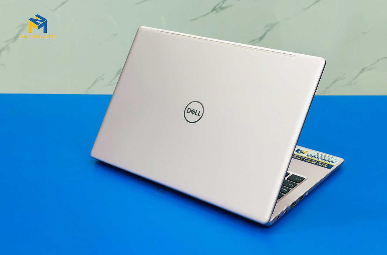 Thiết kế kim loại nguyên khối của Dell Inspiron 7370