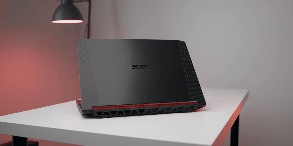 Thiết kế mặt trước của laptop Acer Gaming Nitro 5