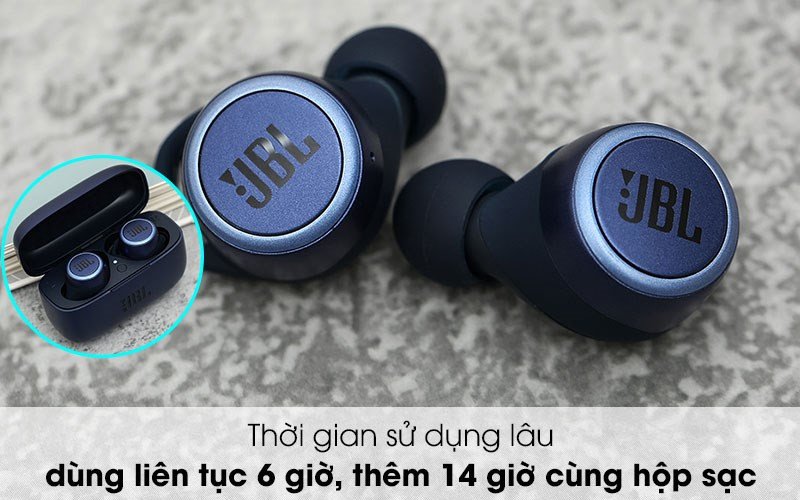 Thời lượng pin cao của tai nghe JBL LIVE 300