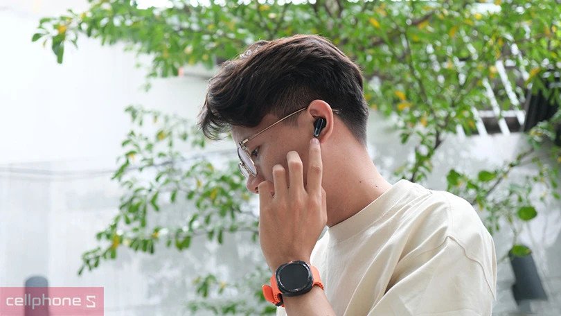 Thời lượng pin kéo dài của tai nghe Bluetooth JBL Live Beam 3