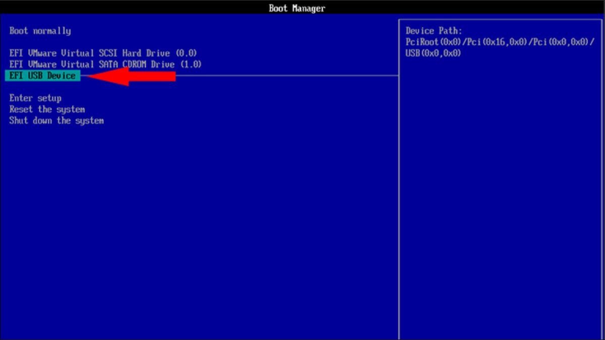 Tìm đến mục Boot (Khởi động) và chọn USB của bạn làm thiết bị khởi động đầu tiên