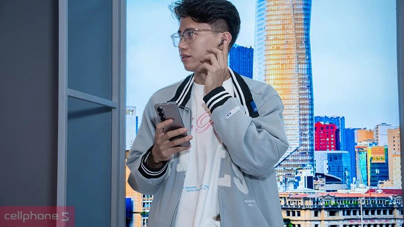 Tính năng PC Auto Switch giúp Galaxy Buds 3 chuyển đổi kết nối liền mạch.