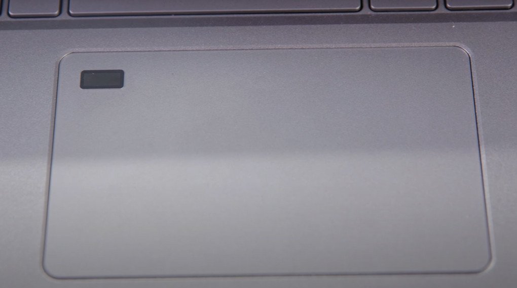 Touchpad mượt mà và bảo mật vân tay trên laptop Acer Aspire 5 A515-58GM-59LJ