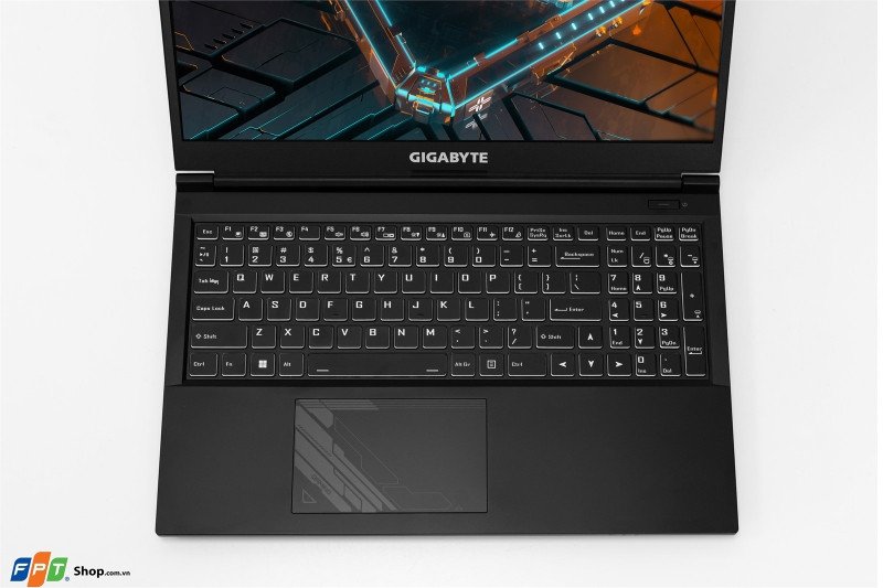 Trải nghiệm chơi game mượt mà trên laptop Gigabyte G5 KF5-53VN353SH
