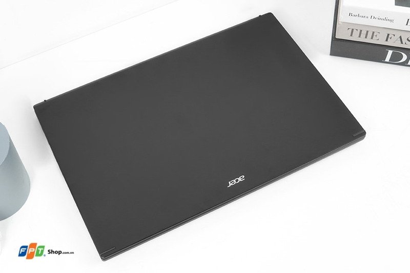 Trải nghiệm đồ họa mượt mà trên Acer Gaming Aspire 7 A715-76G-73FM với card RTX 2050.