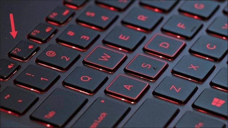 Truy cập cài đặt BIOS để xem model laptop Dell