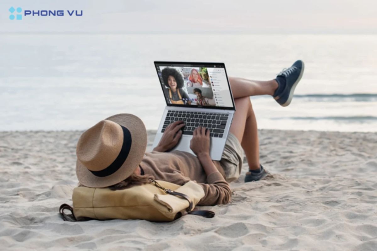 Ultrabook nổi bật với thiết kế siêu mỏng, trọng lượng nhẹ