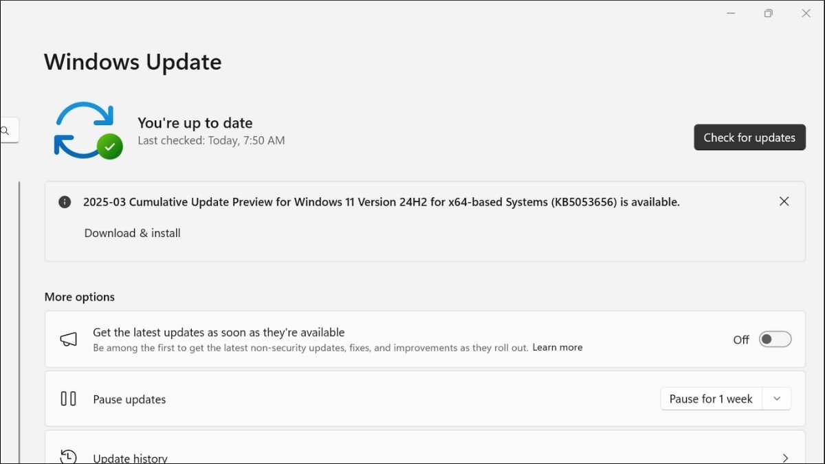 Vào Settings > Update &amp; Security > Windows Update và chọn Check for updates