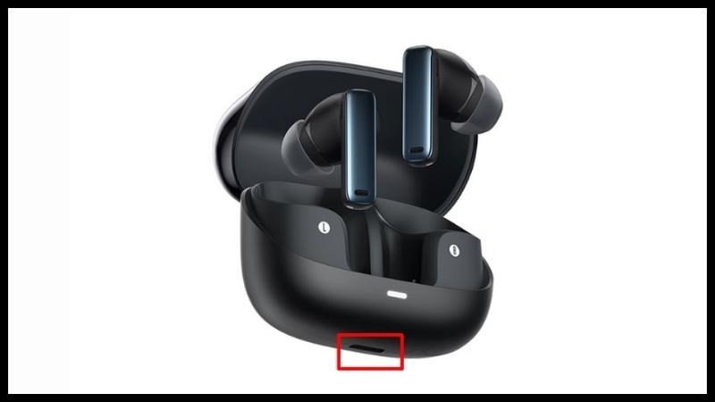 vệ sinh cổng sạc và tai nghe Baseus để đảm bảo an toàn và độ bền