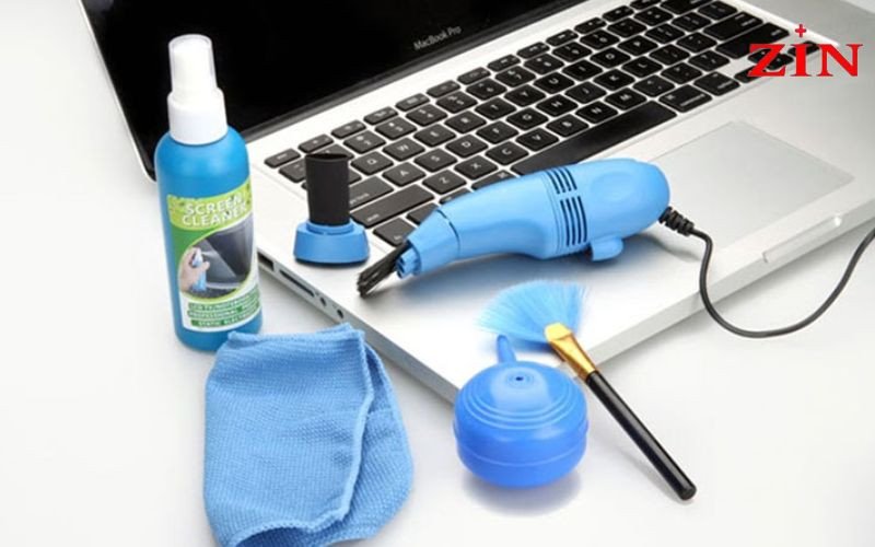 Vệ sinh laptop định kỳ giúp máy tản nhiệt tốt và tránh bị đơ máy