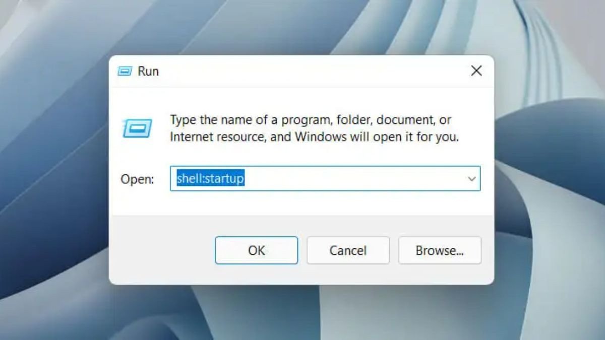 Xóa Shortcut để tắt ứng dụng tự động mở trên laptop: Nhập lệnh shell:startup
