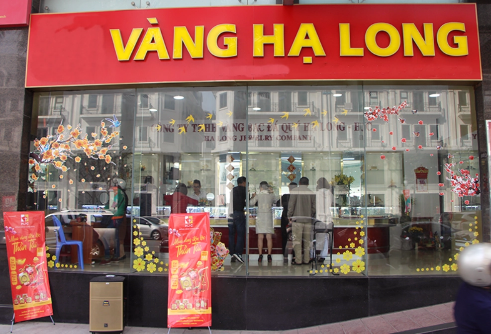 Biểu đồ so sánh giá vàng trong nước và thế giới