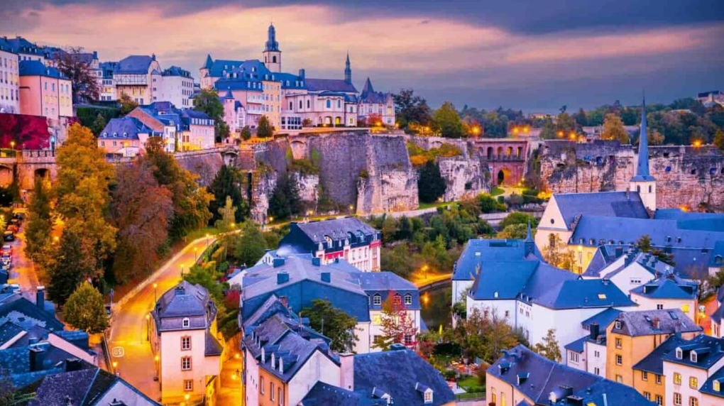 Luxembourg Thuộc Nước Nào? Giải Mã Quốc Đảo Bí Ẩn Châu Âu Cảnh quan thiên nhiên tươi đẹp của Luxembourg