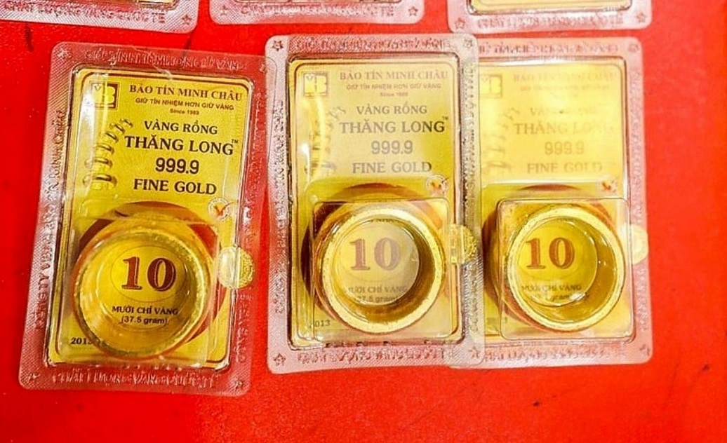 Cửa hàng PNJ trưng bày vàng