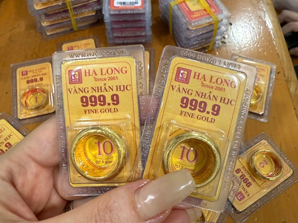 gia-vang-hjc-2026-du-bao-phan-tich-loi-khuyen-au-tu_456