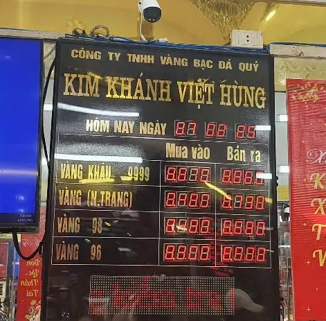 Giá Vàng Hôm Nay Kim Khánh Việt Hùng: Cập Nhật & Dự Báo 2026 Giá vàng hôm nay tại Kim Khánh Việt Hùng