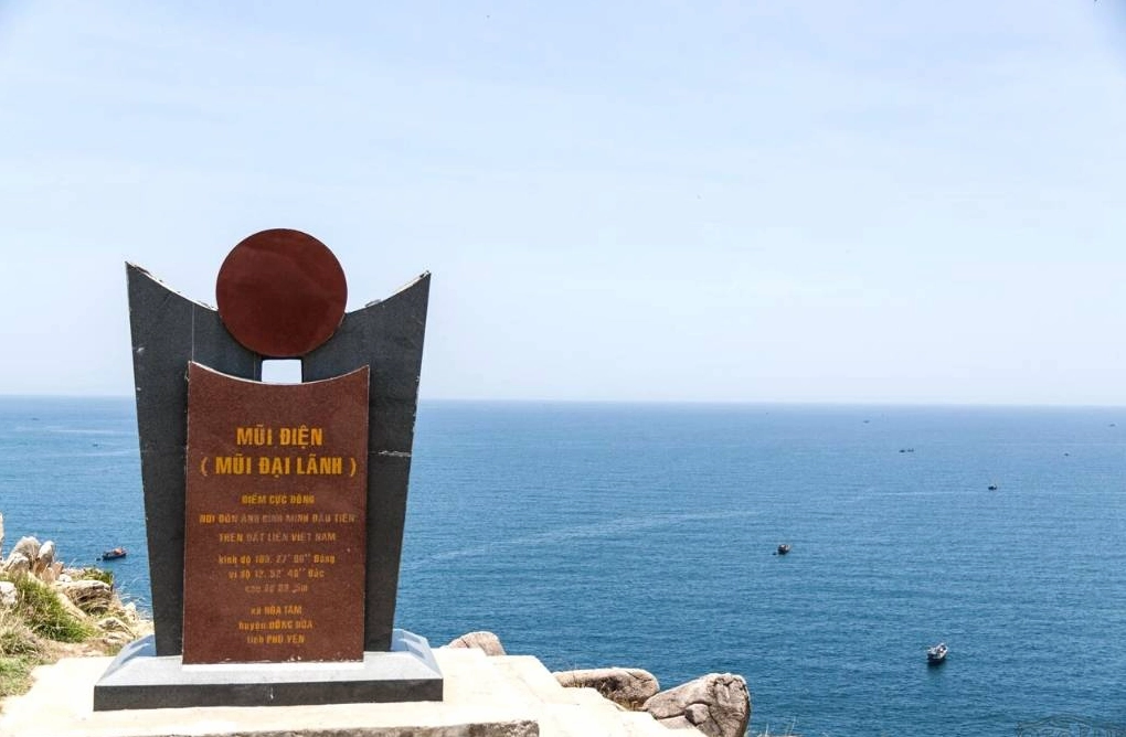 Điểm Cực Đông Nước Ta Thuộc Tỉnh Nào? Khám Phá Mũi Đôi Đất Liền Hành trình trekking đến Mũi Đôi