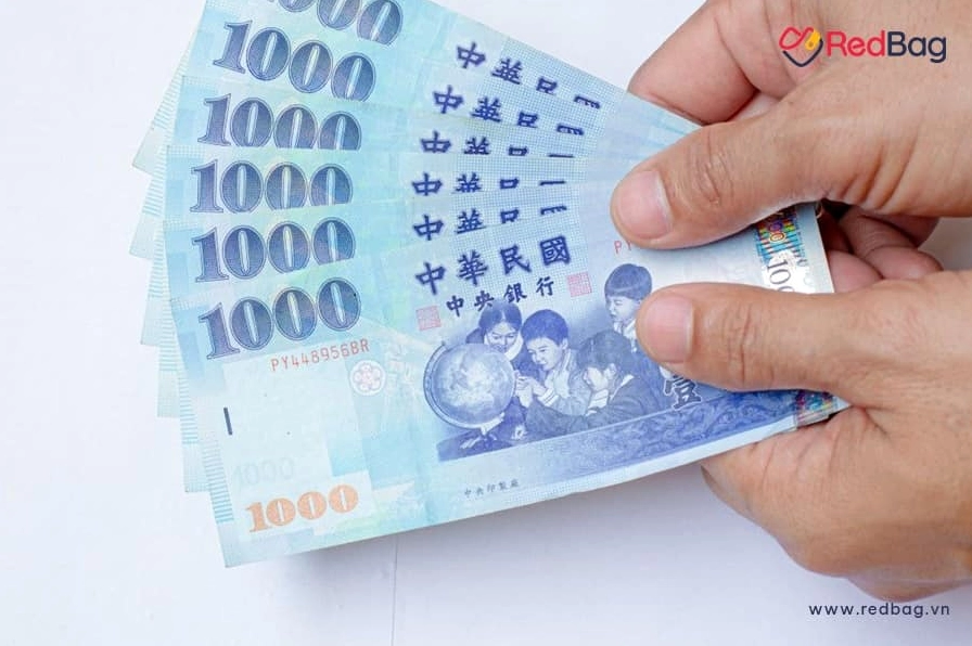 1000 Tệ Bằng Bao Nhiêu Tiền Việt 2026: Cập Nhật Mới Nhất Hình ảnh minh họa mua sắm và du lịch